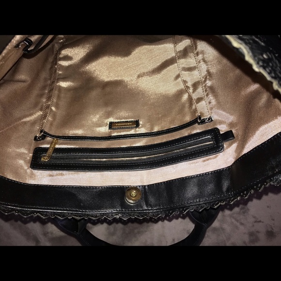 ✨FINAL $✨BCBG lace tote - Picture 5 of 6